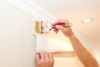 Pose de papier peint à Pommard — revêtements muraux et toiles de verre